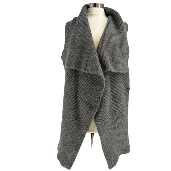 H&M Cozy Grey Knit Sweater Vest S - Picture 3 of 11